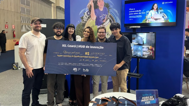 Premiação do primeiro lugar do Hackathon da FIEC (Foto: Arquivo pessoal)