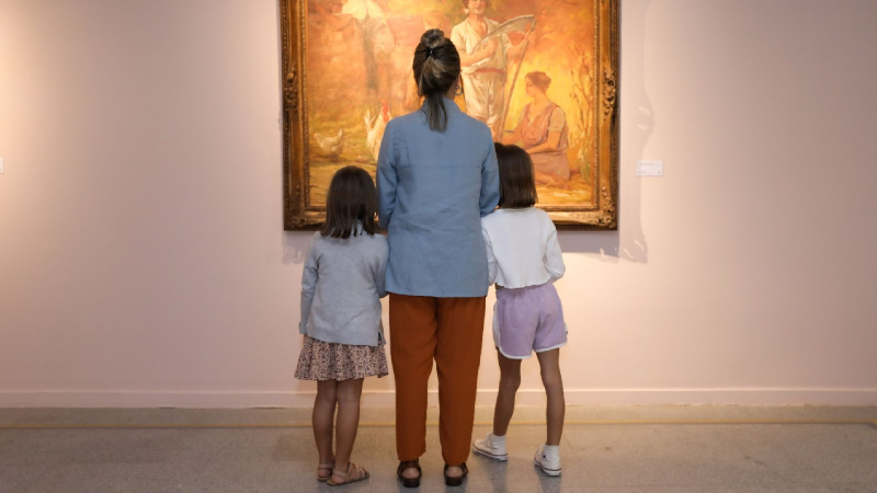 Matéria de capa traz depoimentos de mães e filhos que criam memórias no Espaço Cultural Unifor (Foto: Ares Soares)