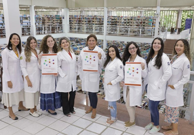 Professora Dra. Sílvia (centro), professora Dra. Sônia Leite e coautoras do ebooks sobre imunidade nata