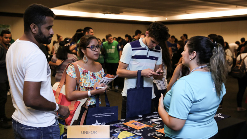 Na feira, os estudantes poderão falar diretamente com os diretores de admissão das mais de 15 universidades participantes (Foto: Ares Soares)