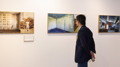 Na série Dez Noventa, Delfina Rocha apresenta registros da casa onde viveu sua infância juntamente com fotos feitas no local 38 anos antes (Foto: Ares Soares)