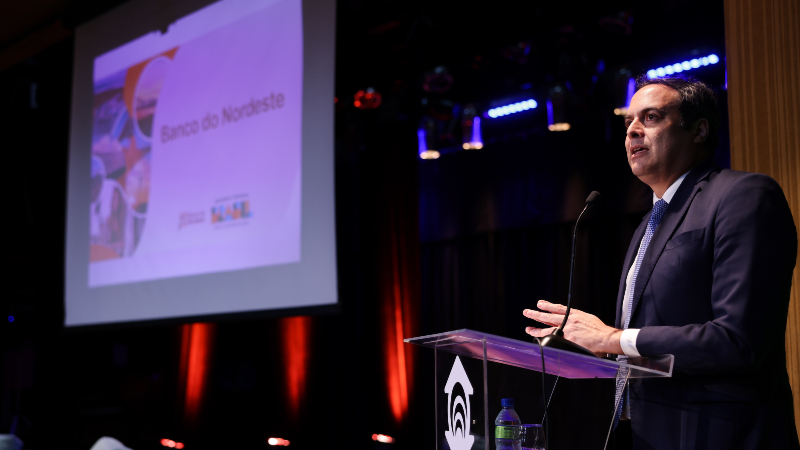 Durante apresentação, o gestor ressaltou a atuação do BNB no desenvolvimento regional (Foto: Ares Soares)