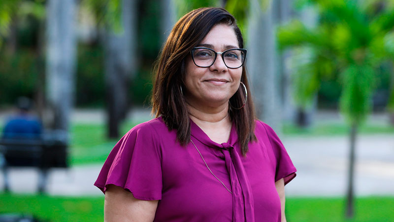 Professora Alexandra Siebra, coordenadora do curso de Contábeis, destaca que o bom desempenho do curso se deve à promoção do protagonismo do estudante. (Foto: Ares Soares)