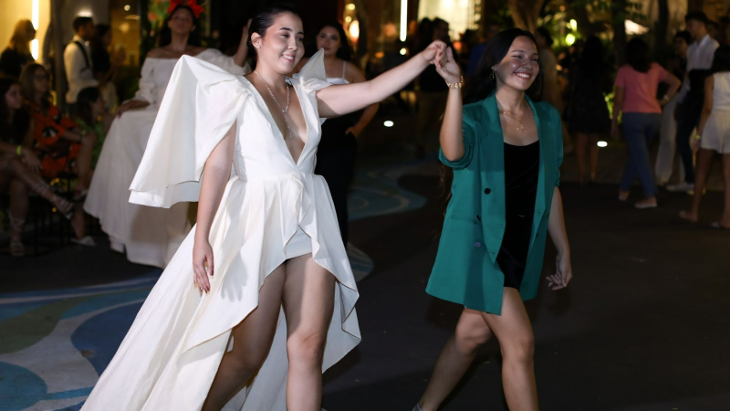 Looks produzidos pelos estudantes dos cursos de Moda da Unifor para o desfile que aconteceu na 23ª CasaCor (Foto: Ares Soares)