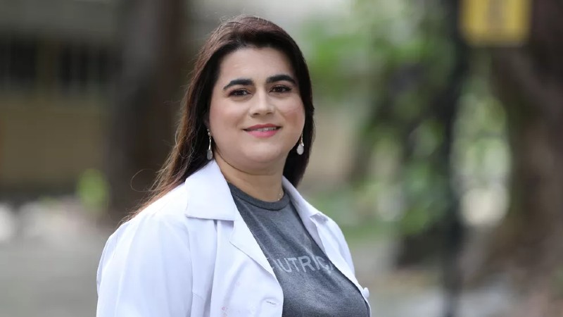 A professora Carolinne Reinaldo é mestra em Ciência e Tecnologia de Alimentos e doutora em Biotecnologia (Foto: Ares Soares)