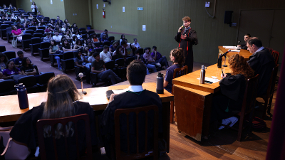 O júri simulado é uma das experiências mais enriquecedora para alunos do curso de Direito (Foto: Ares Soares)