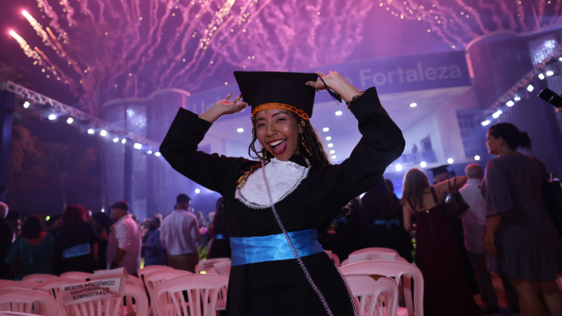 Na cerimônia, os alunos vão celebrar o início de uma nova fase em suas vidas com colegas, amigos, familiares e docentes (Foto: Ares Soares)