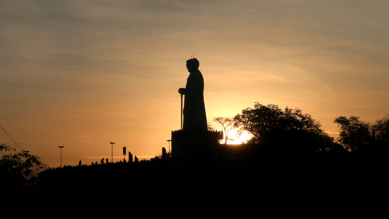 A exposição apresenta 29 fotografias produzidas durante imersão cultural nas cidades de Nova Olinda e Juazeiro do Norte, em 2023 (Foto: Jari Vieira)