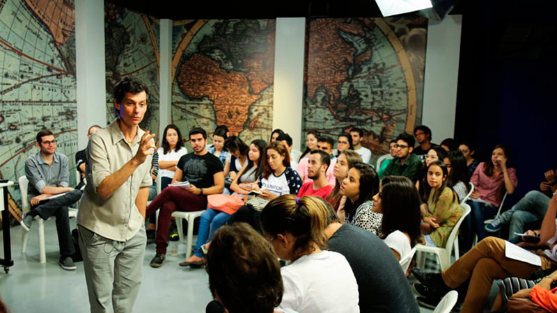 Criado há mais de duas décadas, o curso de Jornalismo foi eleito cinco vezes consecutivas o melhor do Nordeste e do Norte pelo Ranking Universitário Folha (RUF) (Foto de antes da pandemia)