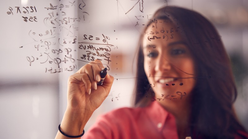 A Universidade de Fortaleza se destaca em áreas como Matemática, Engenharias, Ciências da Computação e Negócios, Gestão e Contabilidade (Foto: Getty Images)