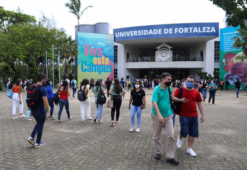 A Universidade de Fortaleza recebeu os alunos com uma série de atividades de acolhimento (Foto: Ares Soares)