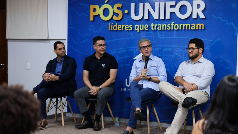 Cada um dos painelistas contou passagens das suas trajetórias profissionais e da jornada de suas empresas ou instituições (Foto: Ares Soares)