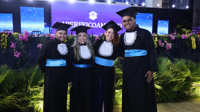 João Agrela, Suyanne Menezes, Camila Xavier e Gabriel Martins cursaram a graduação na Unifor com bolsa integral (Foto: Ares Soares)