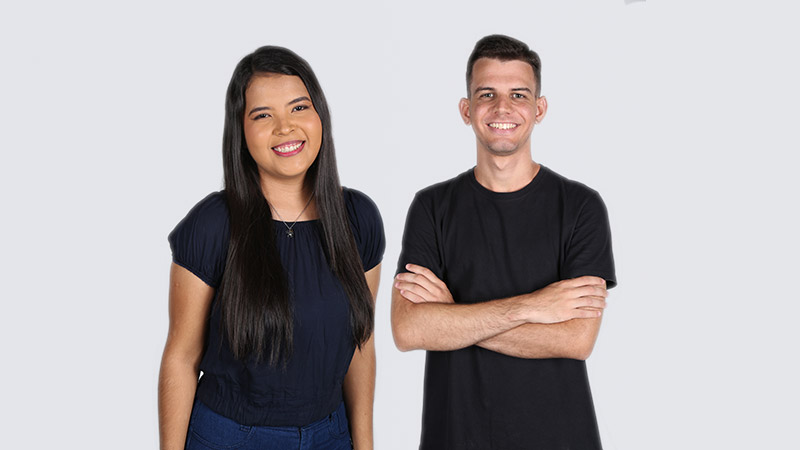 Misaelly Silva e Davi Frota, estudantes de Jornalismo da Unifor, apresentam o Unifor Notícias nesta sexta-feira, a partir das 17h30 (Foto: Divulgação)