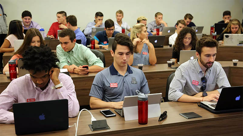 Esta é a terceira vez que o Eller College of Management da Universidade de Arizona traz seus alunos a Unifor (Foto: Ares Soares)