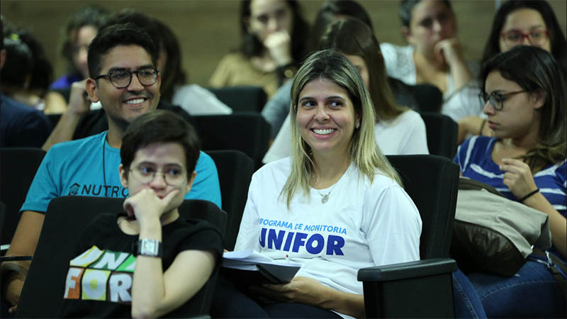 Um passo importante para aqueles que querem se iniciar na pesquisa científica ou sonha em entrar na sala de aula como professor é engajar-se no Programa de Monitoria Institucional que a Universidade oferece nas diversas disciplinas dos cursos (Foto: Ares Soares)